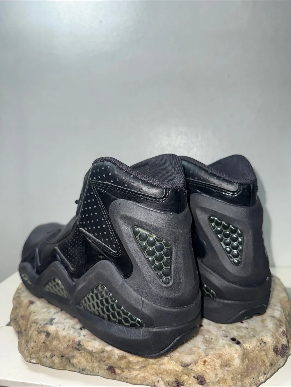 Reebok Men's Sermon-M Black Steel Retro Leather High-Top Sneakers Size 10.5